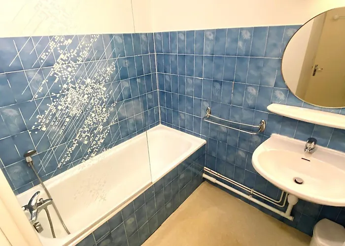 Au Pied Des Pistes Avec Balcon, Parking, 4 Pers. - Fr-1-516-172 *