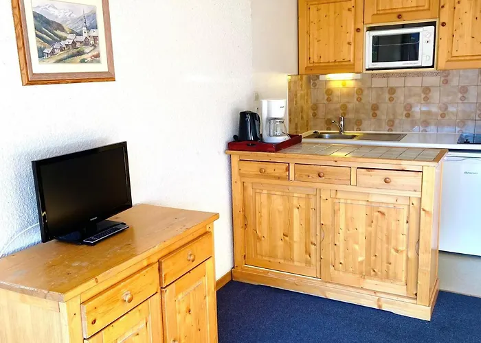 Au Pied Des Pistes Avec Balcon, Parking, 4 Pers. - Fr-1-516-172 *